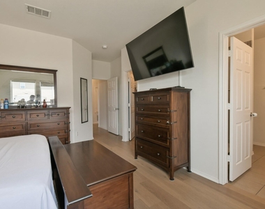 120 Palm Dr - Photo Thumbnail 17