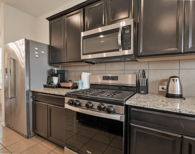 120 Palm Dr - Photo Thumbnail 11