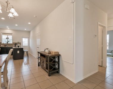 120 Palm Dr - Photo Thumbnail 13