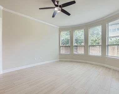 10107 Ida Grove Ln - Photo Thumbnail 10