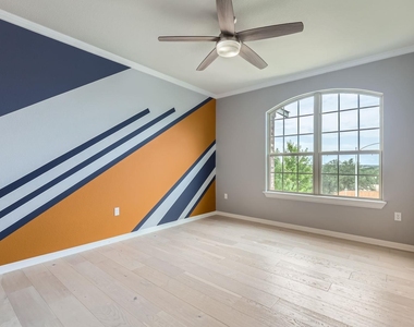 10107 Ida Grove Ln - Photo Thumbnail 16
