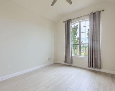 10107 Ida Grove Ln - Photo Thumbnail 14