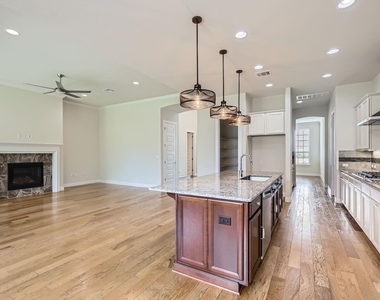 10107 Ida Grove Ln - Photo Thumbnail 9