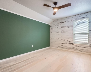 10107 Ida Grove Ln - Photo Thumbnail 17