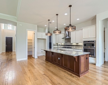 10107 Ida Grove Ln - Photo Thumbnail 8