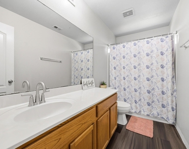 111 Brazos Ln - Photo Thumbnail 23