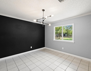 2808 Firecrest Dr - Photo Thumbnail 7