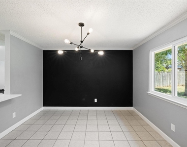 2808 Firecrest Dr - Photo Thumbnail 10
