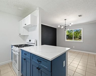 2808 Firecrest Dr - Photo Thumbnail 13