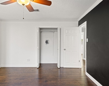 2808 Firecrest Dr - Photo Thumbnail 21