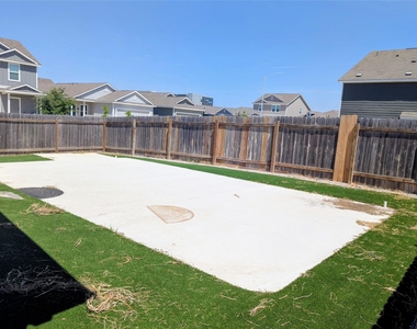 1112 Minnow Ln - Photo Thumbnail 13
