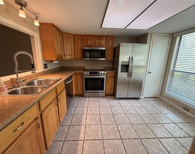 17 Casa Verde St - Photo Thumbnail 3