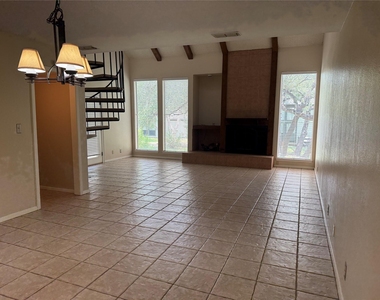 17 Casa Verde St - Photo Thumbnail 8