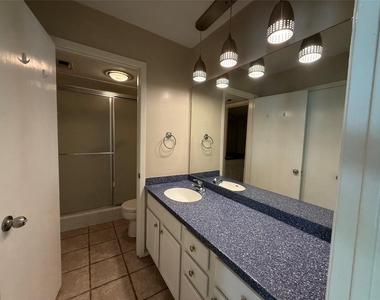 17 Casa Verde St - Photo Thumbnail 12