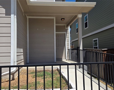 249 Red Buckeye Loop - Photo Thumbnail 1