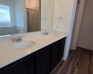 249 Red Buckeye Loop - Photo Thumbnail 9