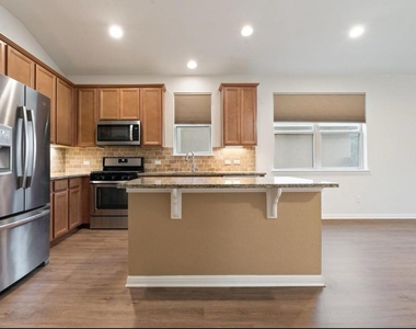 141 Hunts Link Rd - Photo Thumbnail 8