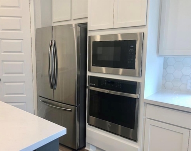 1636 Laverne Mitchell St - Photo Thumbnail 7