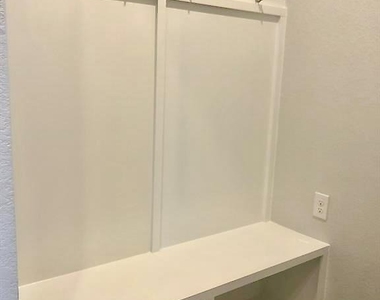 1636 Laverne Mitchell St - Photo Thumbnail 16