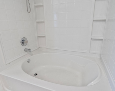 2207 Kuykendall Dr - Photo Thumbnail 17