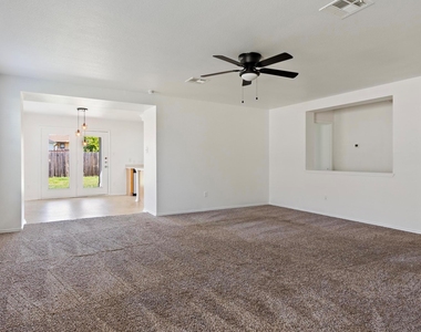 2207 Kuykendall Dr - Photo Thumbnail 8