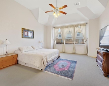 601 Riley Trl - Photo Thumbnail 14
