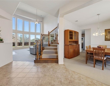 601 Riley Trl - Photo Thumbnail 11