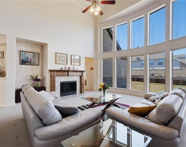 601 Riley Trl - Photo Thumbnail 4