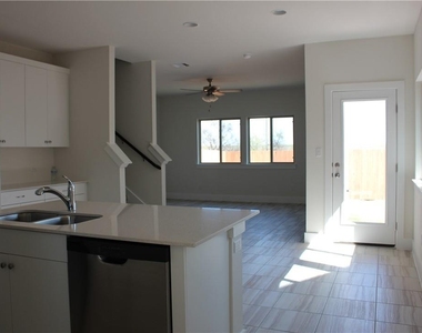 508 White Steppe Way - Photo Thumbnail 11