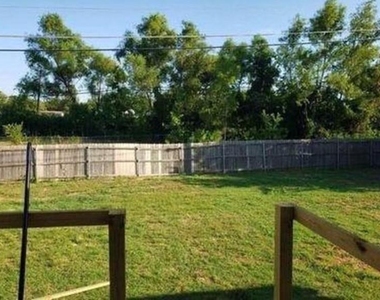 3234 Cantabrian Dr - Photo Thumbnail 8