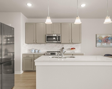 253 Fieldwood Dr - Photo Thumbnail 7