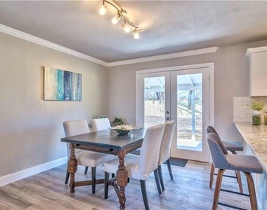 12504 Limerick Ave - Photo Thumbnail 3