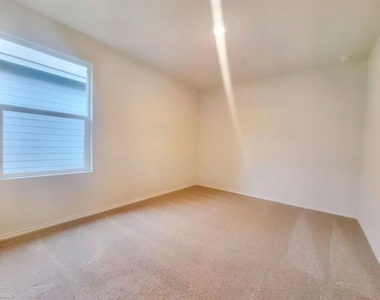 14504 Fitzgibbon Dr - Photo Thumbnail 8
