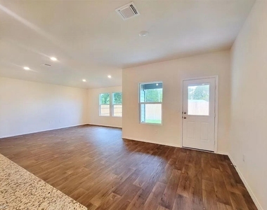 14504 Fitzgibbon Dr - Photo Thumbnail 1