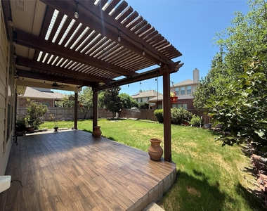 1032 Dyer Crossing Way - Photo Thumbnail 25