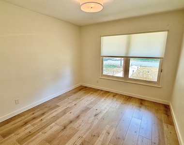 7608 Tisdale Dr - Photo Thumbnail 9