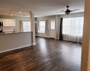 116 Killdeer Ln - Photo Thumbnail 3