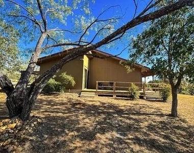 209 Crest Dr - Photo Thumbnail 1