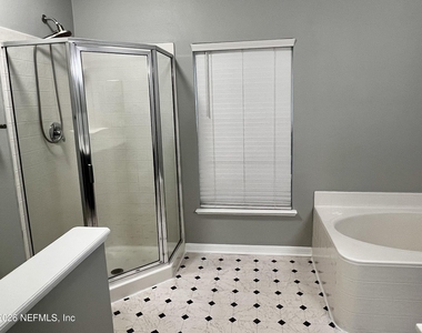 10260 Woodley Creek Road W - Photo Thumbnail 21