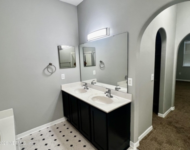 10260 Woodley Creek Road W - Photo Thumbnail 17