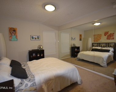 3421 Turkey Oaks Court - Photo Thumbnail 12
