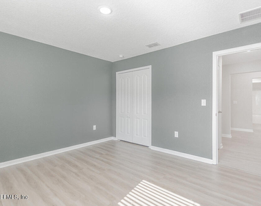 3131 Little Kern Lane - Photo Thumbnail 24