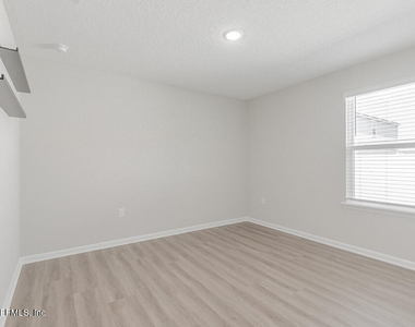 3131 Little Kern Lane - Photo Thumbnail 18