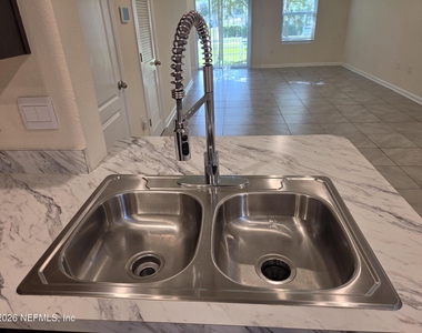 7625 Legacy Trail - Photo Thumbnail 15