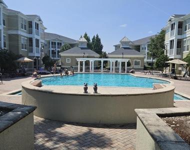 8290 Gate Parkway - Photo Thumbnail 2