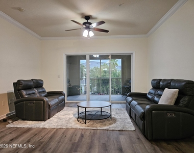 8290 Gate Parkway - Photo Thumbnail 6