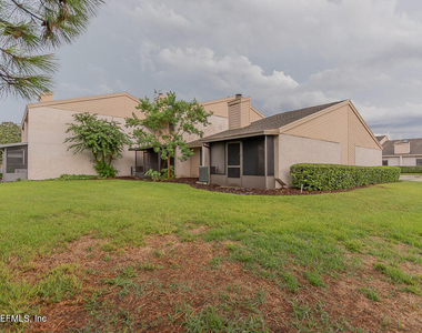 2131 Sea Hawk Drive - Photo Thumbnail 25