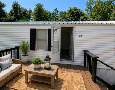 231 Lakeview Court - Photo Thumbnail 17
