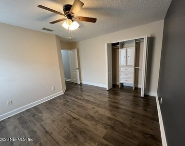 200 Joseph Lake Court - Photo Thumbnail 28