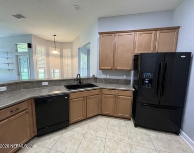 200 Joseph Lake Court - Photo Thumbnail 3